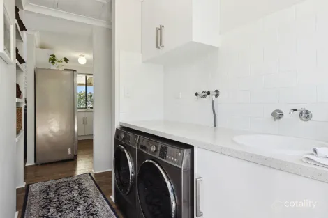 Property photo of 32 Teraglin Way Warnbro WA 6169