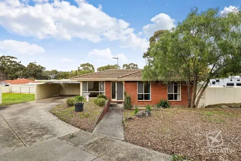 Property photo of 8 Oxley Court Hackham SA 5163