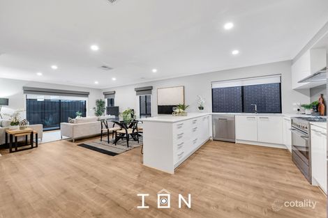 Property photo of 6 Cinema Street Clyde North VIC 3978