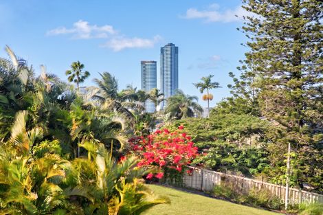 Property photo of 98 Ashmore Road Bundall QLD 4217