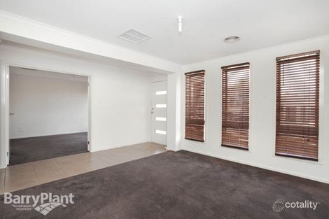 Property photo of 51 Featherhead Way Harkness VIC 3337