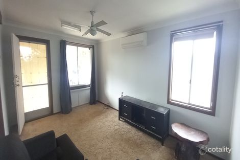 Property photo of 30 Yorrell Way Merredin WA 6415