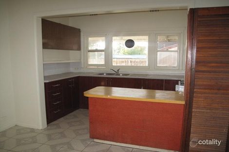 Property photo of 10 The Crescent Springvale VIC 3171