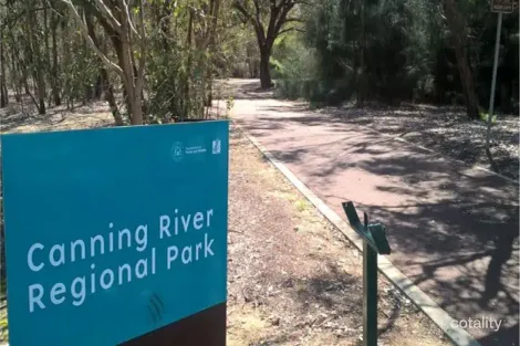 Property photo of 45 Derisleigh Street Cannington WA 6107