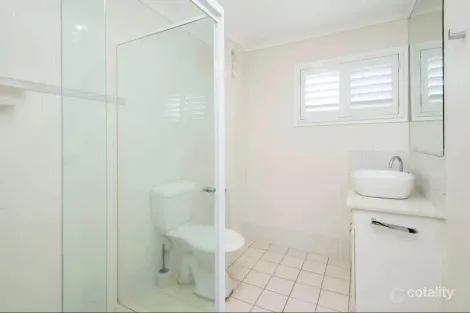 Property photo of 4/13 Bruce Avenue Paradise Point QLD 4216