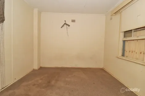 Property photo of 1 Bourke Street Cowra NSW 2794