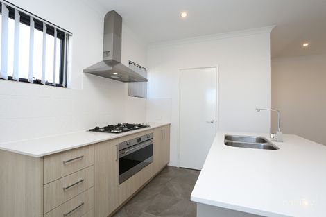 Property photo of 71 Reflection Boulevard Jindalee WA 6036