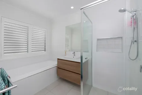 Property photo of 5 Willowbank Court Epsom VIC 3551