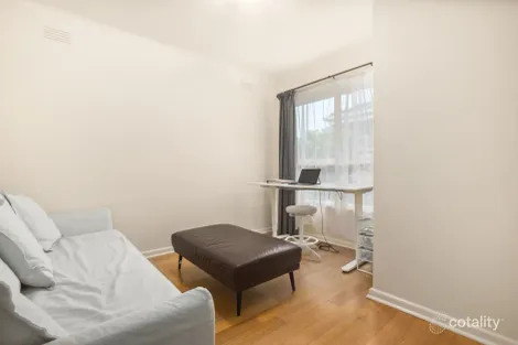 Property photo of 13/4 Gipps Avenue Mordialloc VIC 3195