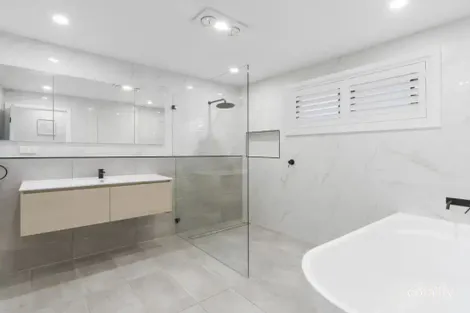 Property photo of 16 Premier Drive Albion Park NSW 2527