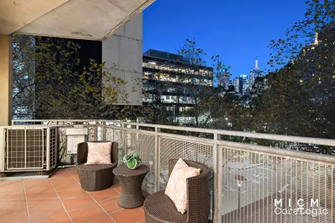 Property photo of 12/1 Riverside Quay Southbank VIC 3006