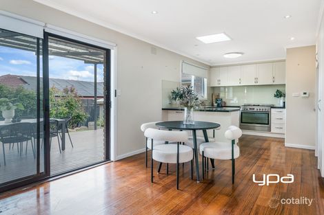 Property photo of 6 Haines Court Sunbury VIC 3429