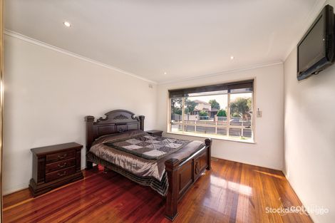 Property photo of 41 Payne Street Gladstone Park VIC 3043
