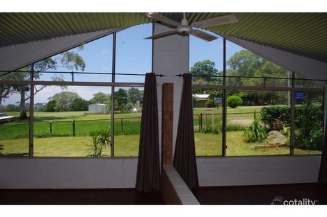 Property photo of 138-140 Lucas Drive Lamb Island QLD 4184