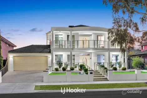 Property photo of 3 Merrowland Avenue Cranbourne North VIC 3977