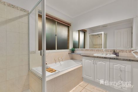 12 Goldentree Dr, Chirnside Park, VIC 3116