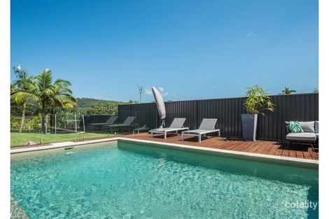 Property photo of 6 Stephen Close Green Point NSW 2251