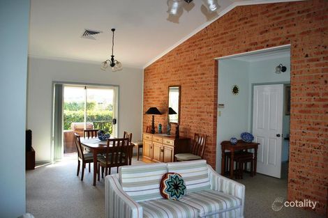 Property photo of 2 Laurina Drive Darawank NSW 2428