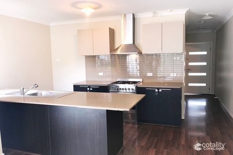 Property photo of 17 Domain Way Craigieburn VIC 3064