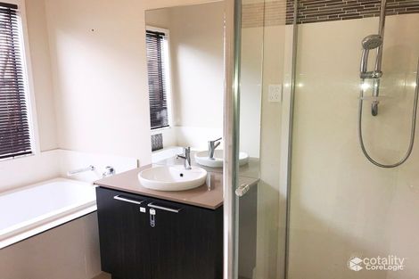 Property photo of 17 Domain Way Craigieburn VIC 3064