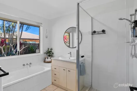 Property photo of 3 Horizon Place Redland Bay QLD 4165