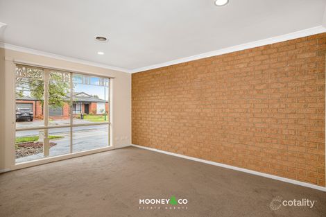 Property photo of 54 Cornwell Crescent Cranbourne East VIC 3977