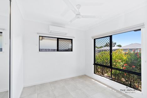 Property photo of 10 Starcke Trail Smithfield QLD 4878