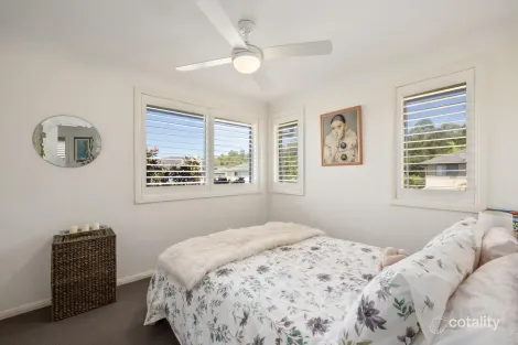 Property photo of 3 Platypus Way Warriewood NSW 2102