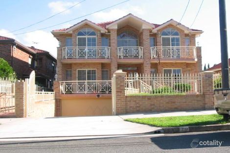 70 Gueudecourt Ave, Earlwood, NSW 2206