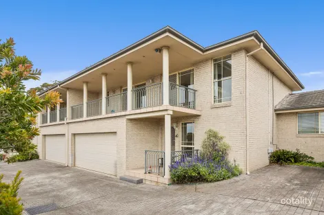 2/36 Bridge St, Coniston, NSW 2500