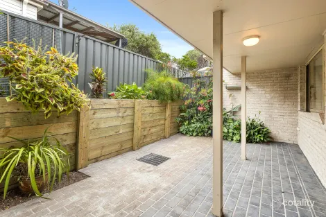 Property photo of 2/36 Bridge Street Coniston NSW 2500