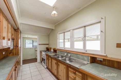 Property photo of 29 Crown Street Silkstone QLD 4304