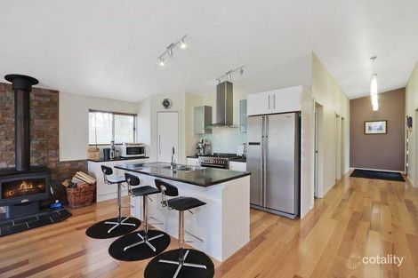 Property photo of 117 Deviation Road Kinglake Central VIC 3757