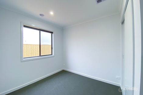 Property photo of 13 Kailash Road Werribee VIC 3030
