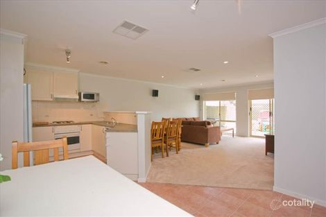 2/68 Evelyn Owen Cres, Dunlop, ACT 2615