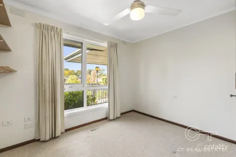 Property photo of 10 Silverton Drive Ferntree Gully VIC 3156