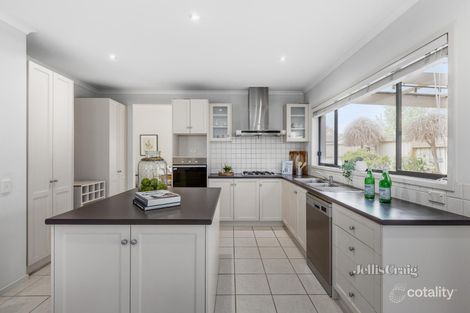 Property photo of 2 Whitehall Terrace Ferntree Gully VIC 3156