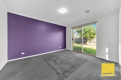Property photo of 11 Baden Powell Drive Tarneit VIC 3029