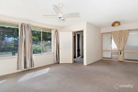 Property photo of 28 Brentwood Crescent Frankston VIC 3199