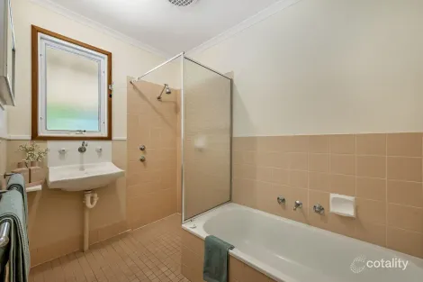 Property photo of 1 Oldenburg Court Noarlunga Downs SA 5168