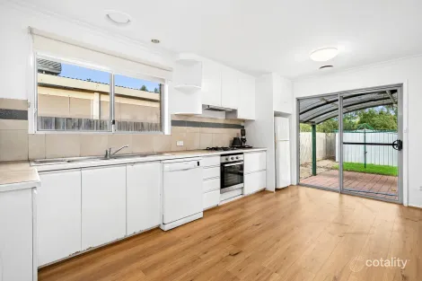 Property photo of 83 Smeaton Close Lara VIC 3212