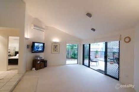 18 Admiralty Dr, Alexandra Headland, QLD 4572