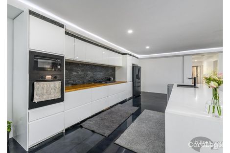 Property photo of 12 Wandilla Drive Helensvale QLD 4212
