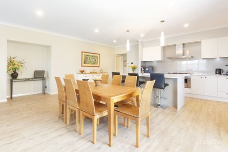 Property photo of 15 Connolly Close Renwick NSW 2575