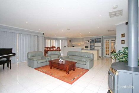 Property photo of 65 Willmott Drive Craigieburn VIC 3064