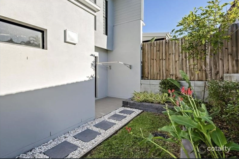 Property photo of 5/88-90 York Street Coorparoo QLD 4151