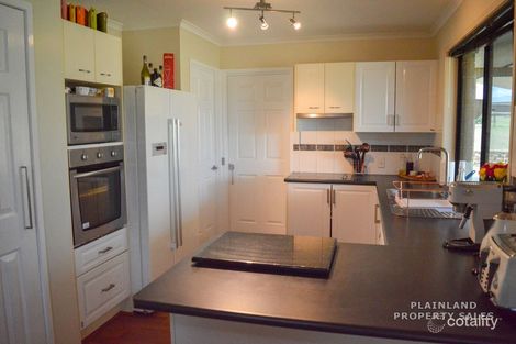 Property photo of 17 Graham Court Hatton Vale QLD 4341