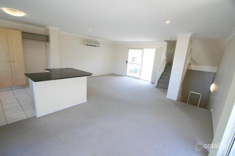 Property photo of 13 Mapleton Circuit Varsity Lakes QLD 4227