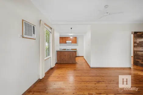 Property photo of 69 Winbin Crescent Gwandalan NSW 2259