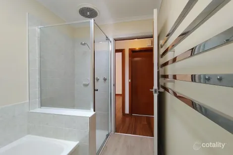 Property photo of 2/21 Rowell Avenue Camberwell VIC 3124